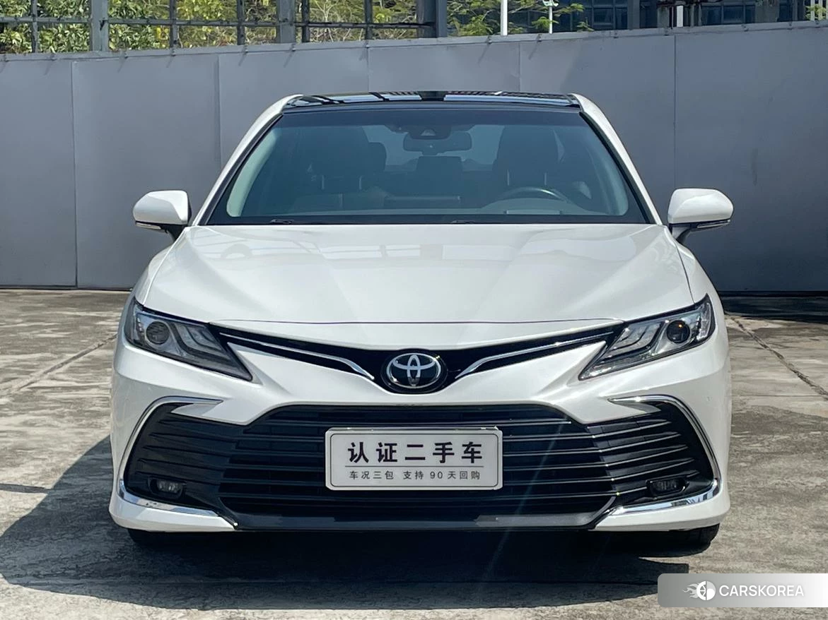 Toyota Camry 2022 Белый из Китая, фото 5