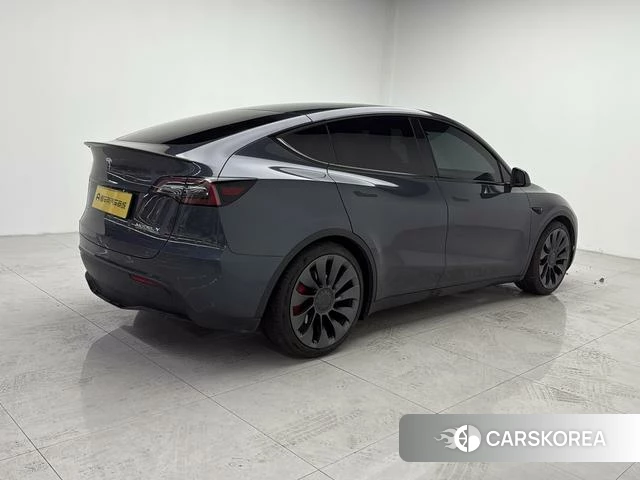 Tesla Model Y 2022 Темно-серый из Китая, фото 5