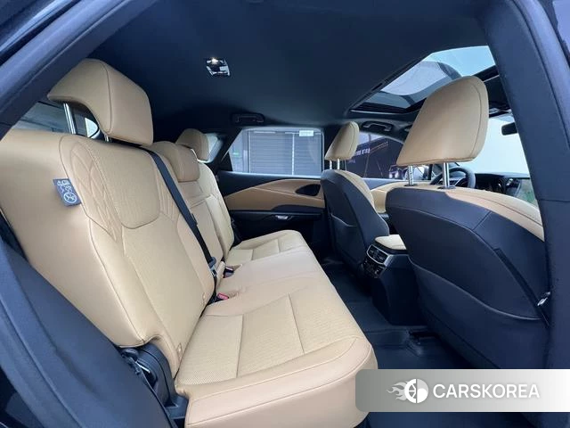 Lexus RX 2026 Черный из Китая, фото 5