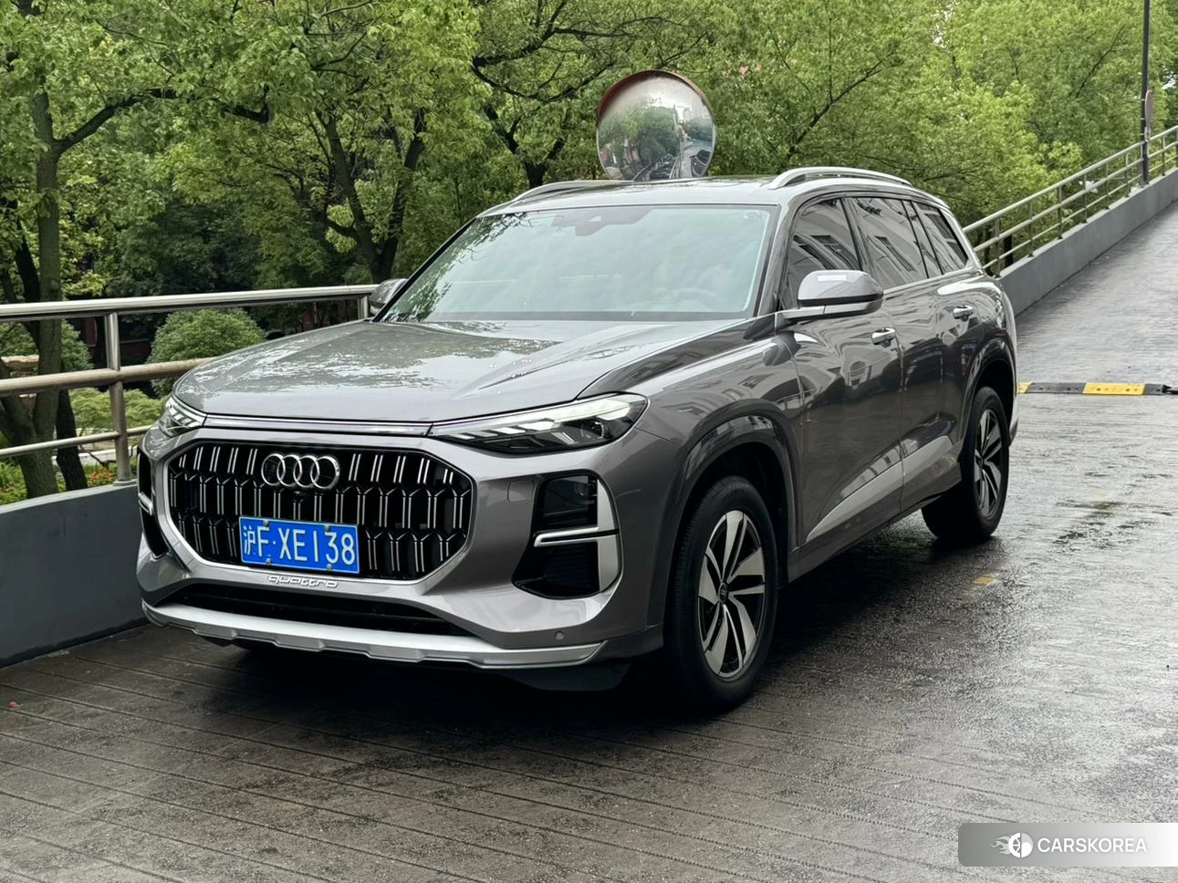 Audi Q6 2022 Темно-серый из Китая, фото 5