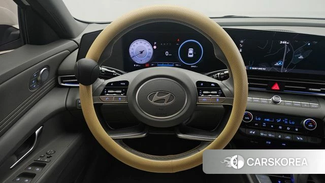 Hyundai The New Avante (CN7) 2024 Белый из Кореи, фото 5