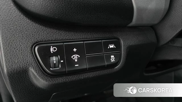 Kia Seltos 2022 Белый из Кореи, фото 5