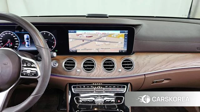 Mercedes-Benz E-Class W213 2019 Белый из Кореи, фото 5