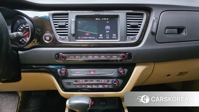 Kia The New Carnival 2019 Белый из Кореи, фото 5