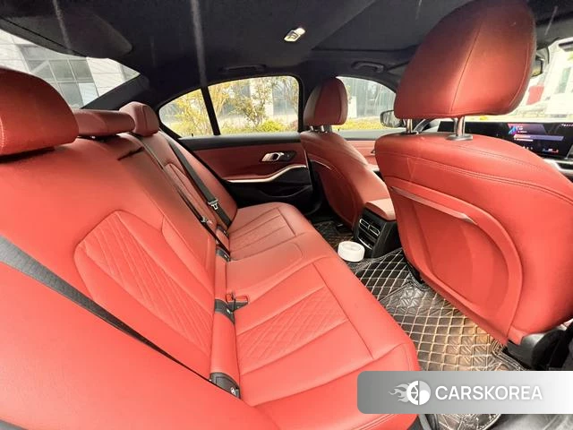 BMW 3 series 2024 Черный из Китая, фото 5