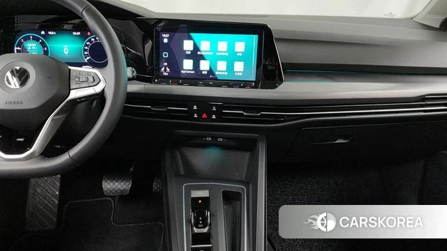 Volkswagen Golf 8th Generation 2022 Синий из Кореи, фото 5