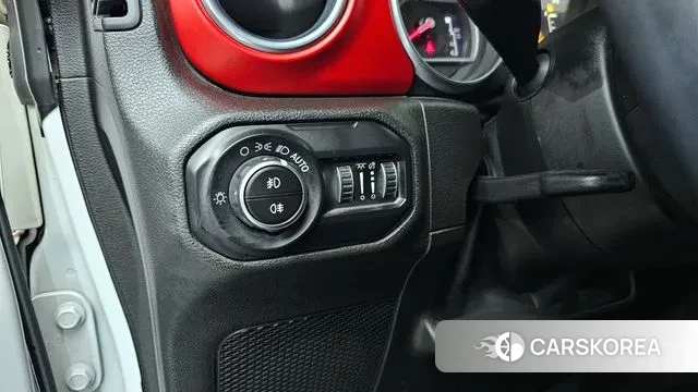 Jeep Wrangler (JL) 2018 Белый из Кореи, фото 5