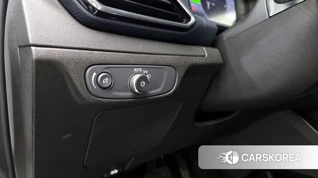 Chevrolet (GM Daewoo) Bolt EUV 2022 Белый из Кореи, фото 5