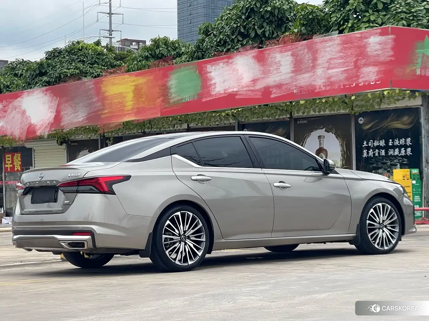 Nissan Altima 2023 Champagne/brown из Китая, фото 5
