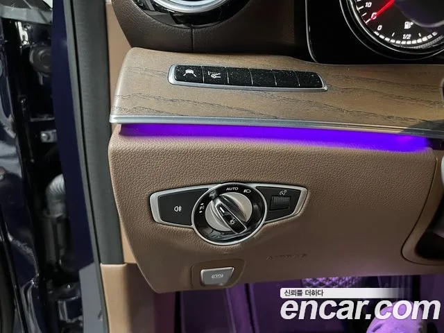 Mercedes-Benz E-Class W213 2018 Синий из Кореи, фото 5