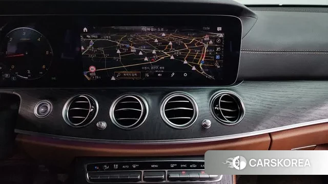 Mercedes-Benz E-Class W213 2021 Белый из Кореи, фото 5