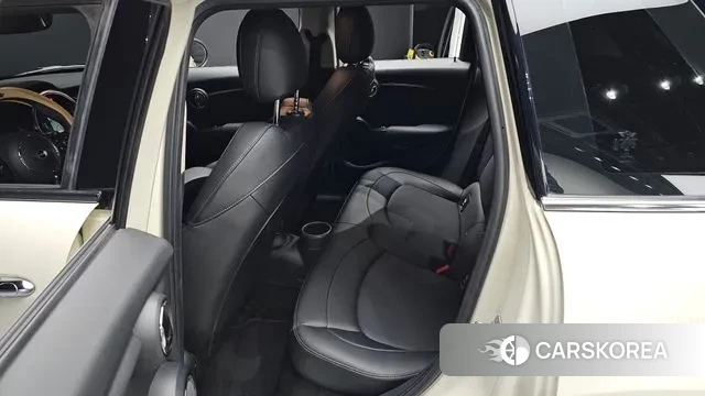 Mini Cooper 2021 Жемчужный цвет из Кореи, фото 5