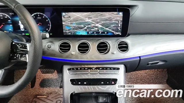 Mercedes-Benz E-Class W213 2023 Белый из Кореи, фото 5