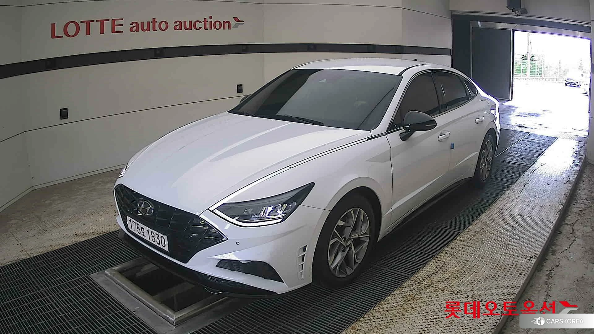 Hyundai Sonata 2023 Serenity White Pearl (Optional addition) из Кореи, фото 5