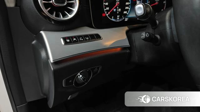 Mercedes-Benz CLS-Class C257 2018 Белый из Кореи, фото 5
