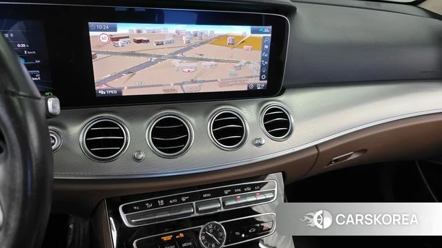 Mercedes-Benz E-Class W213 2020 Черный из Кореи, фото 5