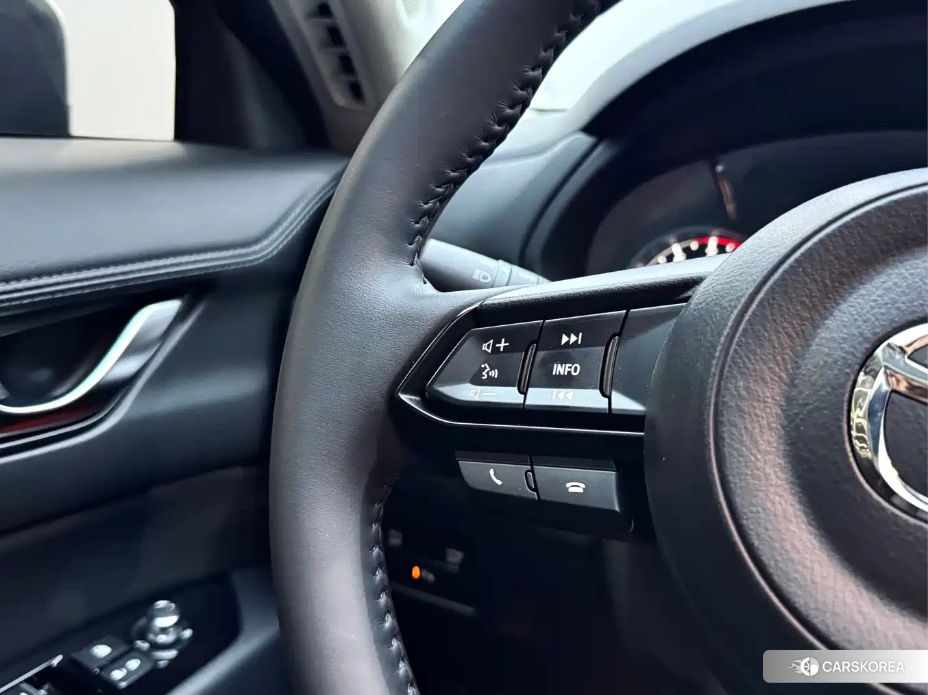 Mazda CX-5 2024 Белый из Китая, фото 5