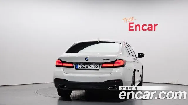 BMW 5 Series (G30) 2021 Белый из Кореи, фото 5