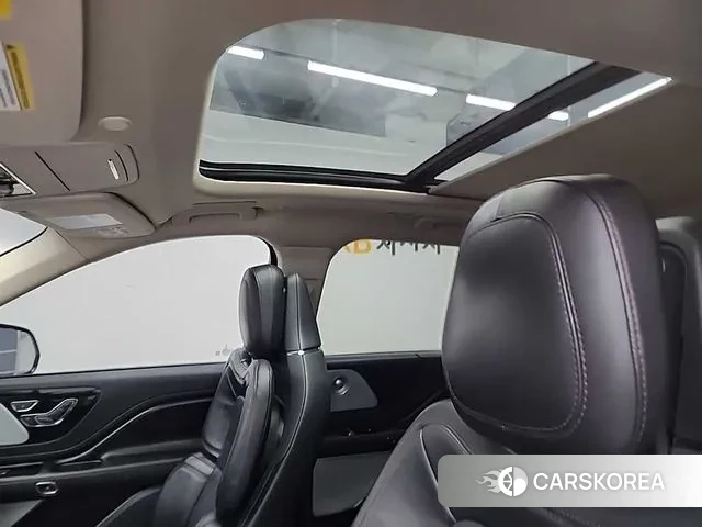 Lincoln Aviator 2nd generation 2020 Белый из Кореи, фото 5