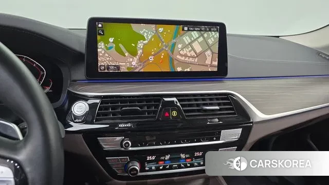 BMW 5 Series (G30) 2020 Белый из Кореи, фото 5