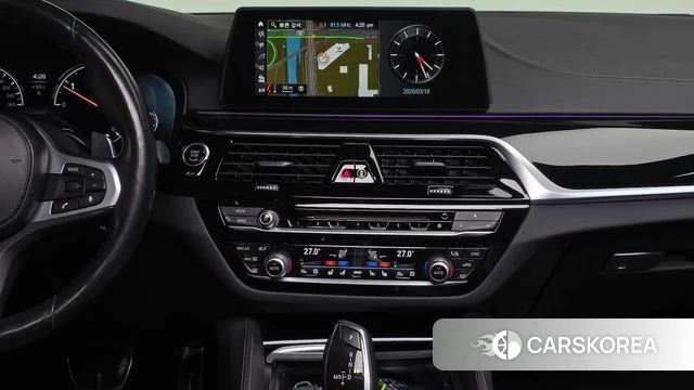 BMW 5 Series (G30) 2018 Серый из Кореи, фото 5