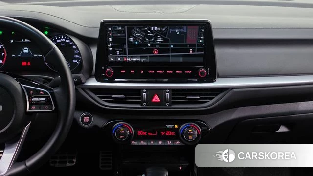 Kia The New K3 2nd generation 2023 Белый из Кореи, фото 5