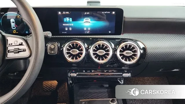 Mercedes-Benz A-Class W177 2020 Белый из Кореи, фото 5