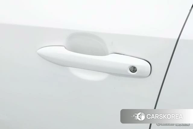 Toyota Corolla 2023 Белый из Китая, фото 5