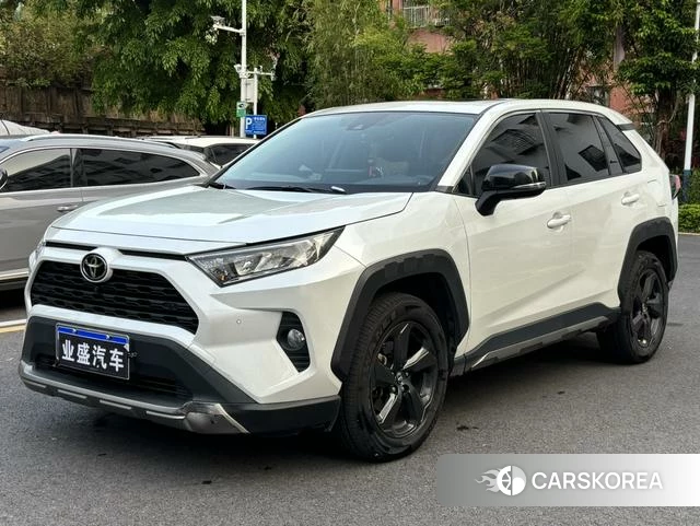 Toyota RAV4 Rongfang 2022 Белый из Китая, фото 5