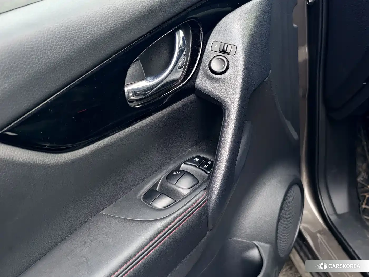 Nissan Qashqai 2024 Champagne/brown из Китая, фото 5