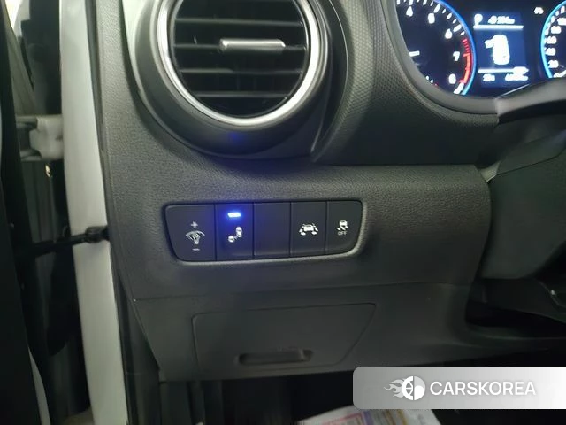 Hyundai Kona 2019 Белый из Кореи, фото 5