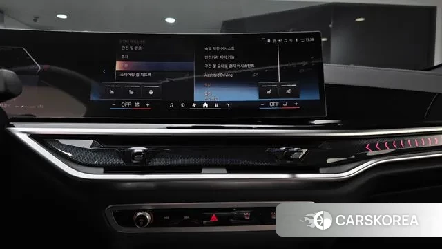 BMW X6 (G06) 2025 Светло-серебряный цвет из Кореи, фото 5