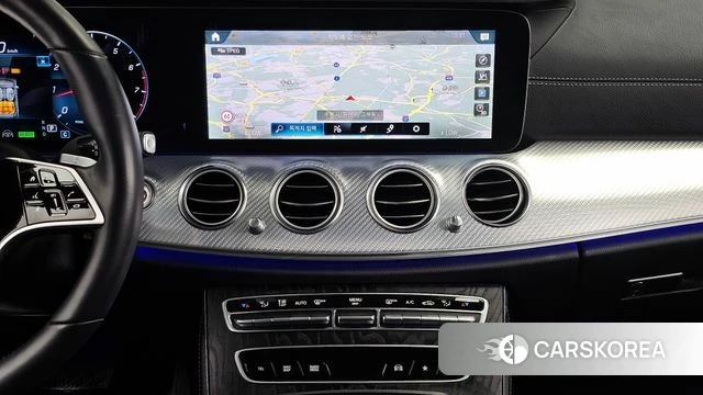 Mercedes-Benz E-Class W213 2021 Черный из Кореи, фото 5