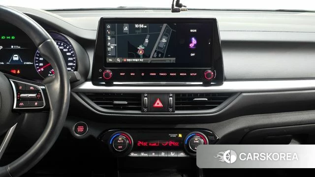 Kia The New K3 2nd generation 2022 Белый из Кореи, фото 5