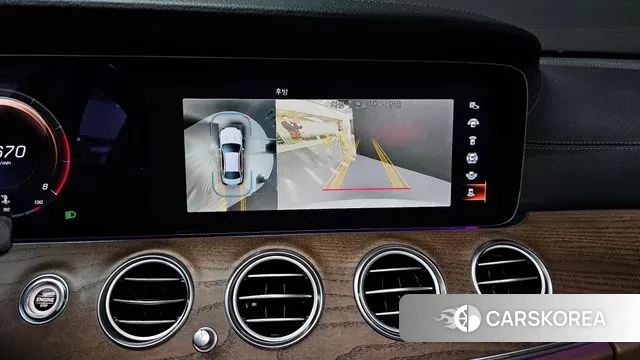 Mercedes-Benz E-Class W213 2022 Белый из Кореи, фото 5