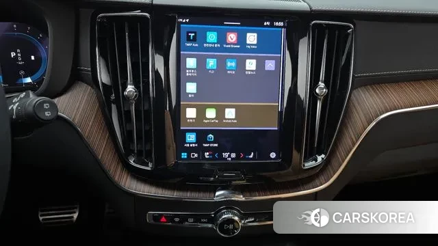 Volvo XC60 second Generation 2022 Черный из Кореи, фото 5