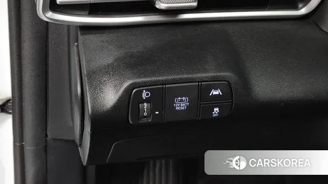 Hyundai Avante Hybrid (CN7) 2022 Белый из Кореи, фото 5