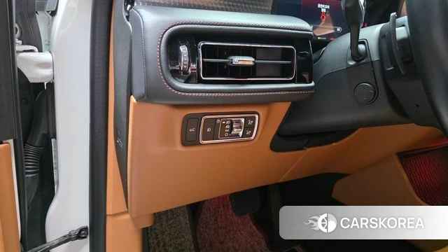 Lincoln Aviator 2nd generation 2021 Белый из Кореи, фото 5