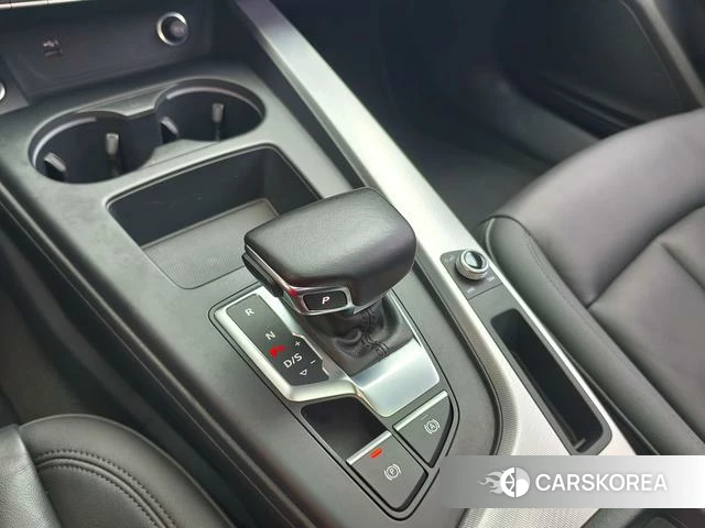 Audi A5 2021 Белый из Китая, фото 5