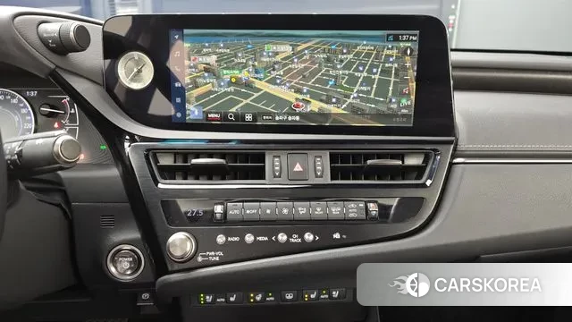 Lexus ES300h 7th generation 2023 Серый из Кореи, фото 5