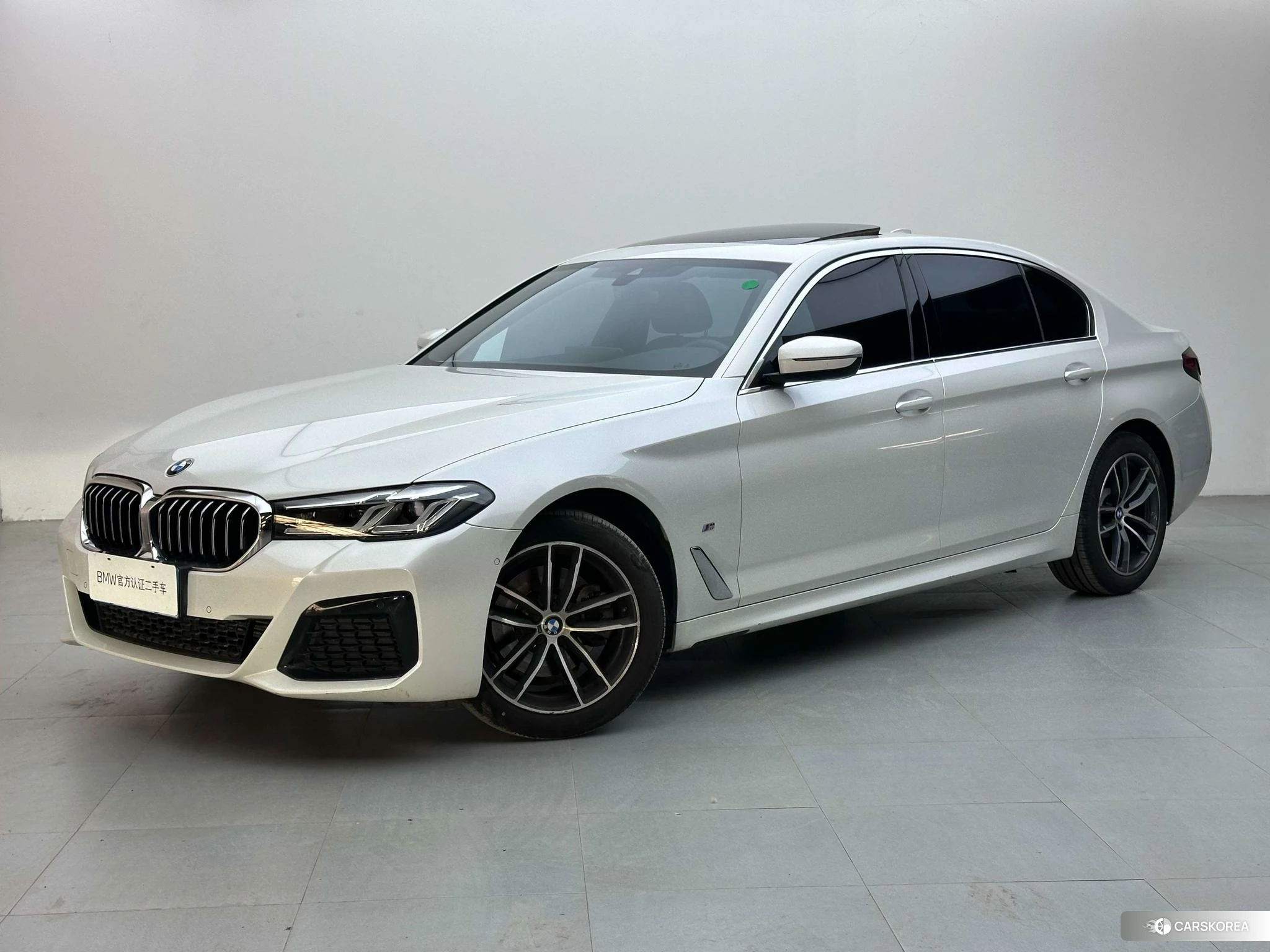 BMW 5 series 2020 Белый из Китая, фото 5