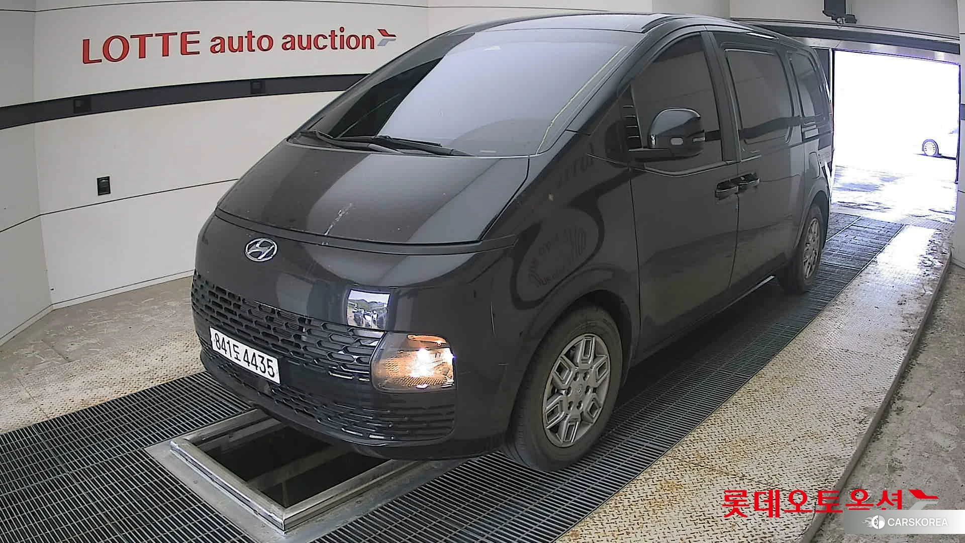 Hyundai Staria 2022 Черный из Кореи, фото 5