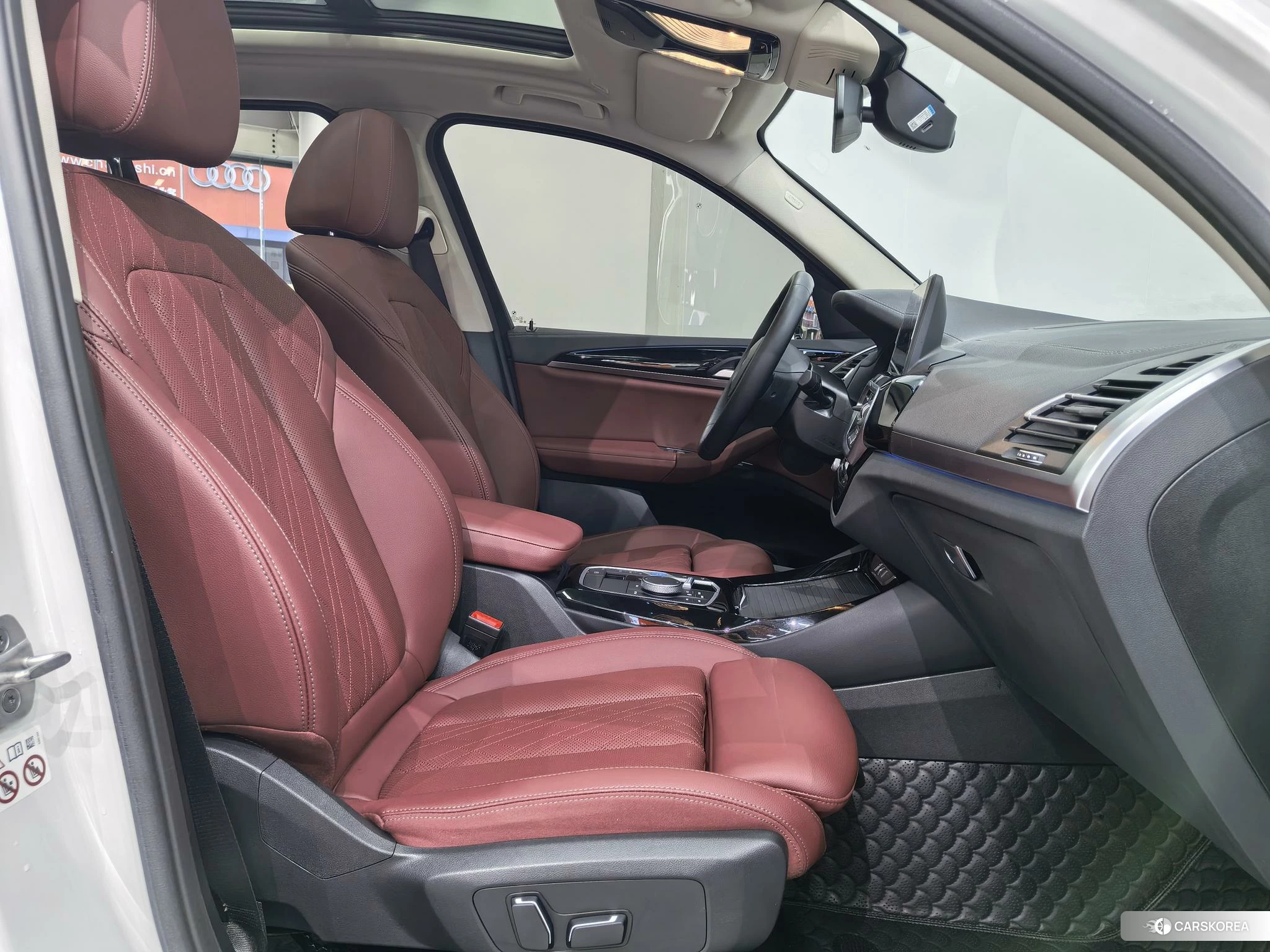 BMW iX3 2023 Белый из Китая, фото 5