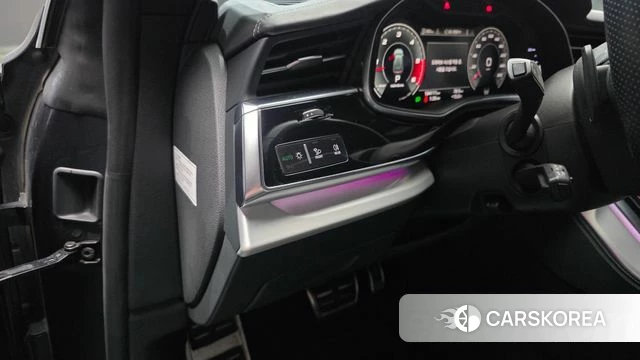 Audi Q8 (4M) 2021 Серый из Кореи, фото 5