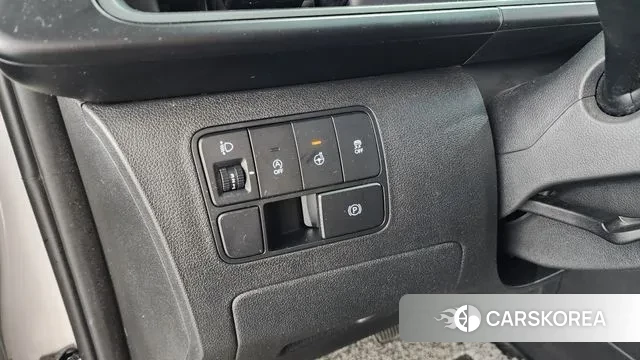 Hyundai Staria 2023 Белый из Кореи, фото 5