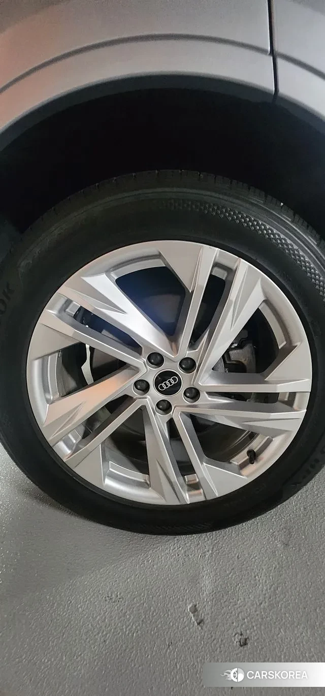 Audi Q7 (4M) 2021 Серебряный из Кореи, фото 5