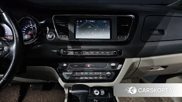 Kia The New Carnival 2018 Черный из Кореи, фото 5