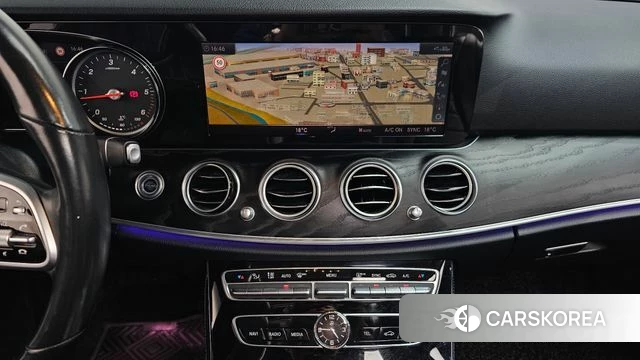 Mercedes-Benz E-Class W213 2020 Белый из Кореи, фото 5