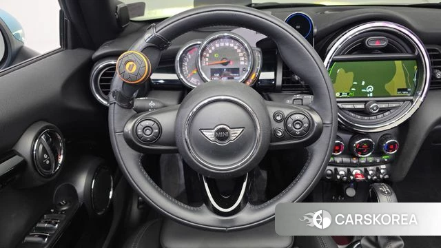 Mini Cooper Convertible 2018 Небесно-голубой из Кореи, фото 5