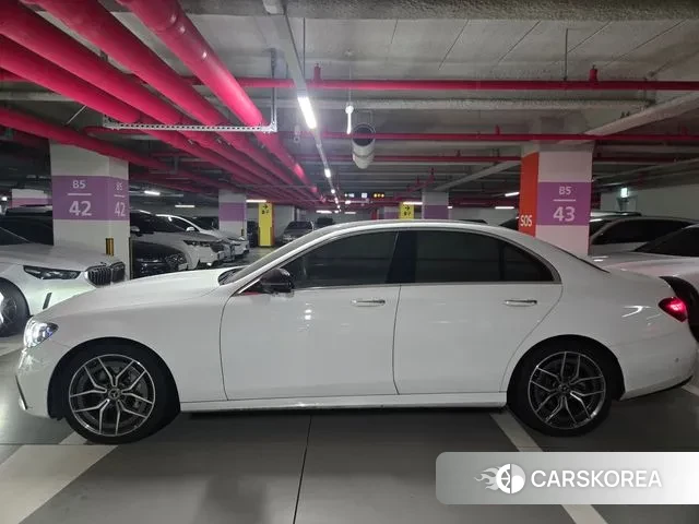 Mercedes-Benz E-Class W213 2021 Белый из Кореи, фото 5